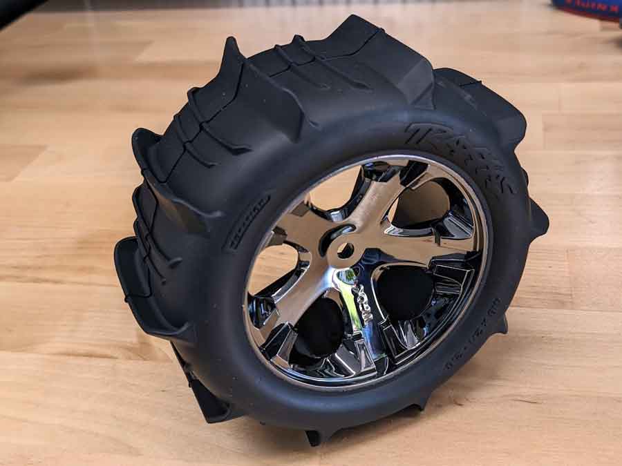Traxxas paddle tires for sand driving