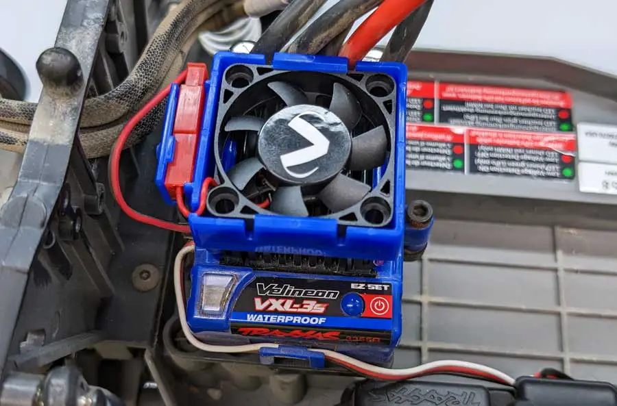 Traxxas ESC cooling fan installed on Rustler VXL